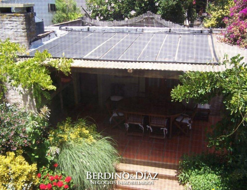 Hermosa Casa Muy Cerca De La Ruta En El Corazón De La Barra- Ref: 282