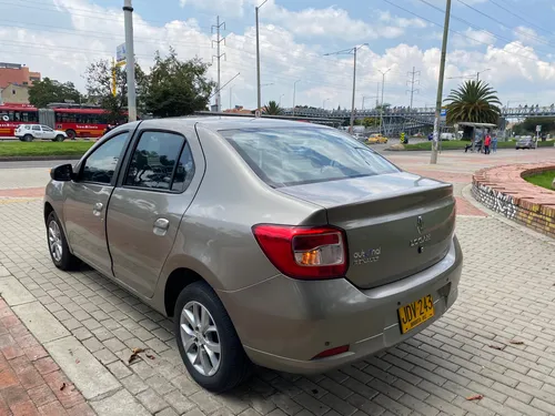 Renault Logan 1.6 Privilege / Intens