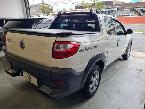 Fiat Strada 1.4 Freedom Cab. Dupla Flex 3p