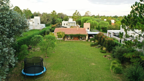 Casa En Venta Barrio La Paloma, Villa Allende