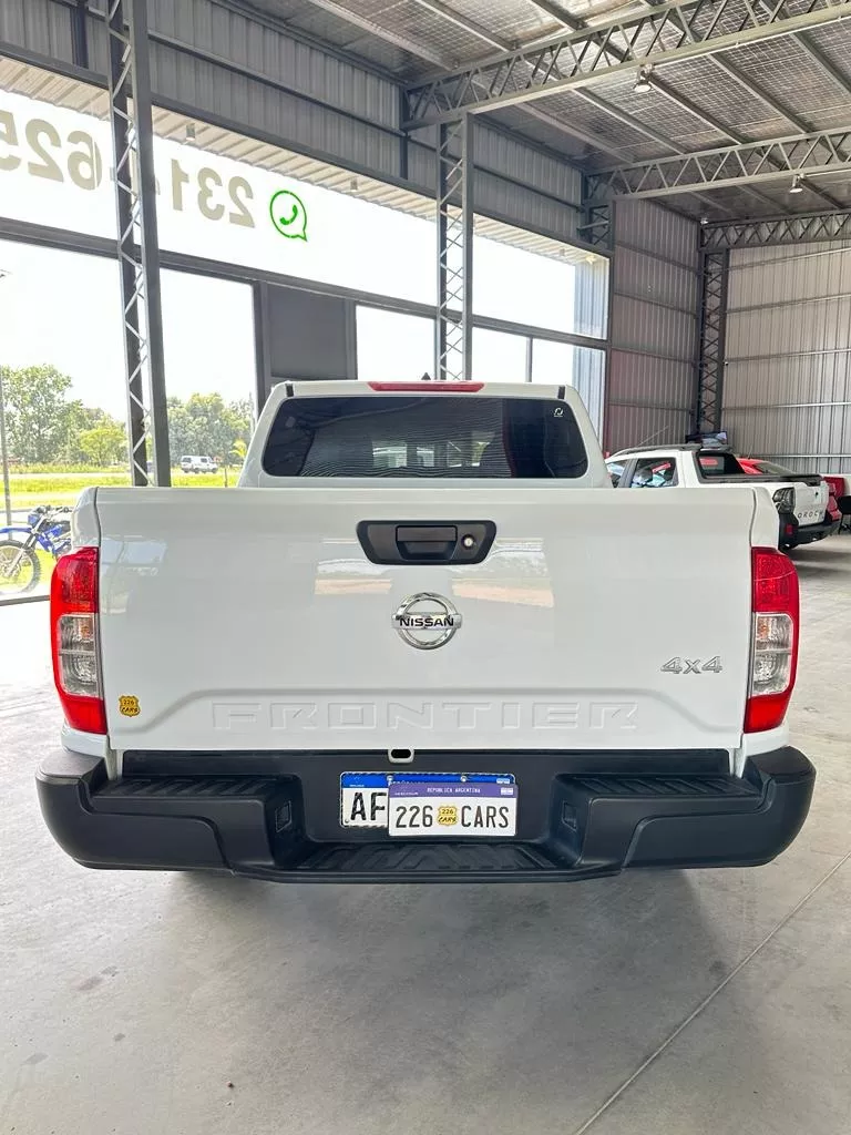 Nissan Frontier 2.3t S 4x4 Mt L22