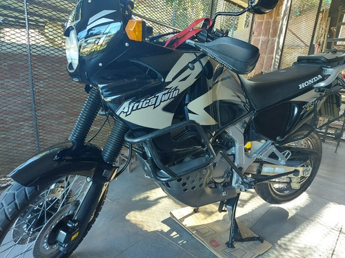 Imagen 2 de 20 de Honda Aftica Twin 750 2001