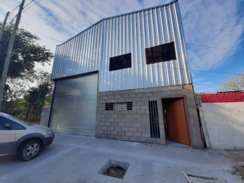 Imagen 2 de 14 de Galpon En Venta En Ituzaingo Norte