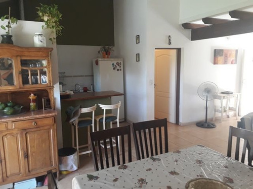 Casa En Venta En Juana Koslay