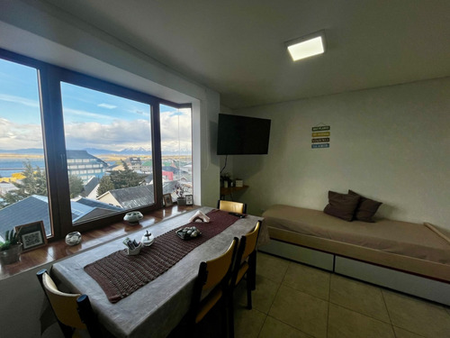 Dpto En Venta 2 Ambientes. Centro De Ush. Renta.