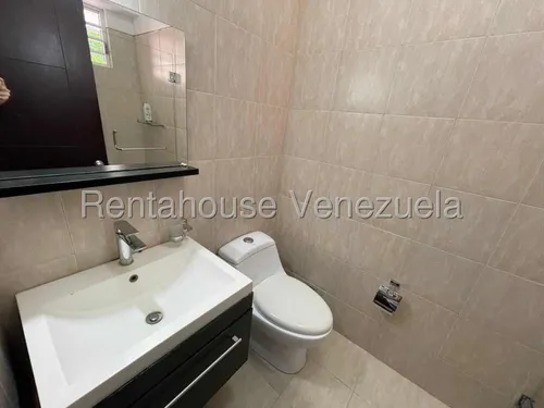 Apartamento En Lomas Del Sol