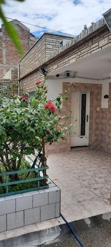 Imagen 2 de 16 de Casa En Venta