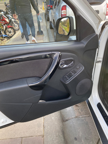 Renault Duster Oroch 2.0 Intens 4X4