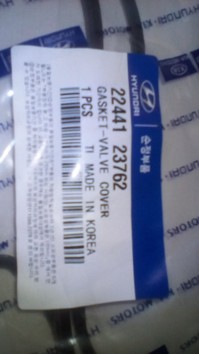 Imagen 2 de 2 de Emoacadura Tapa Válvulas Hyundai Tucson Elantra Spottage 2.0