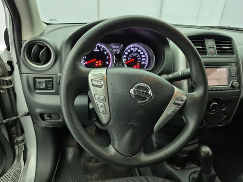 Nissan Versa 1.6 Advance