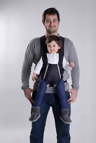Mochila Portabebe Infanti Ergonomica Ajustable Hasta 15 Kg Color Negro/gris