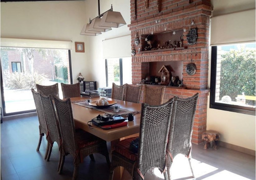 Imagen 5 de 14 de Casa En Venta En Canning