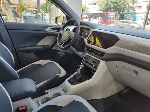 Imagen 16 de 25 de Volkswagen T-cross 200 Tsi Highline At Entrega Inmediata 0km