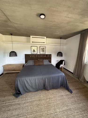 Venta Casa 5 Dormitorios En Pinar Del Faro José Ignacio Distribuida En Tres Plantas (pfh13)