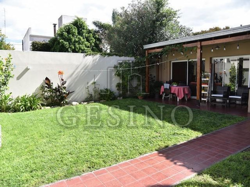 Imagen 20 de 26 de Casa - La Plata