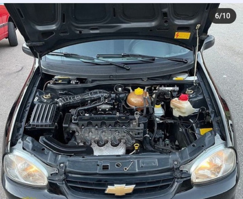 Imagem 10 de 13 de Chevrolet Classic 2010 1.0 Flex Power 4p