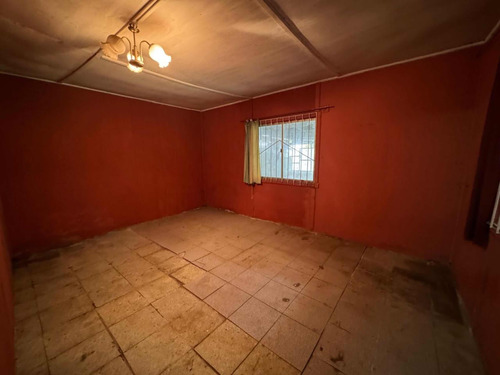 Casa Antigua En Población Pedro Aguirre Cerda, V. Makena Cap