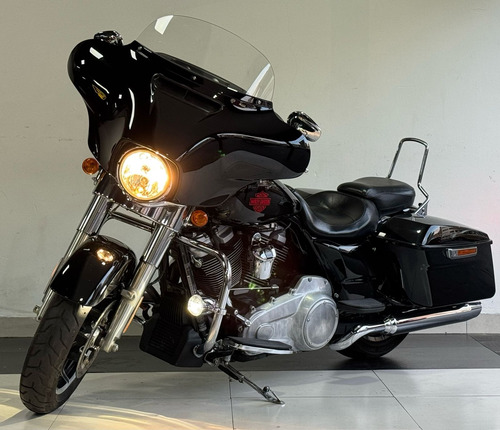 Excelente Harley Davidson Electra Glide 2019