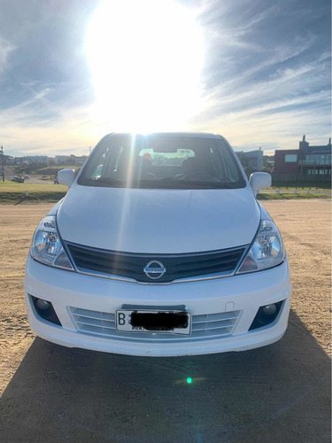 Nissan Tiida 1.8 Hatch E/ Full Automático 2012