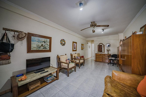 Casa Venta 4 Ambientes Olivos-permuta