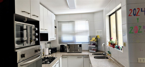 Casa En Venta De 3 Dorm. En La Florida
