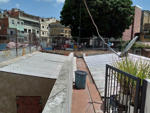 Imagen 12 de 12 de Casa En Venta Catia C21 Plaza Francia 04125033903 Dv-ce-010
