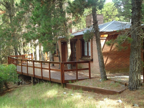 Casa Port-bou En Venta, Mar De Las Pampas. 