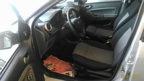 Ford Fiesta Sedan 1.6 Rocam Se Flex 4p