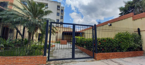 Townhouse En Res. Villa Florencia, Mañongo-tazajal. De Dos Niveles-remodelado. Vende Lino Juvinao