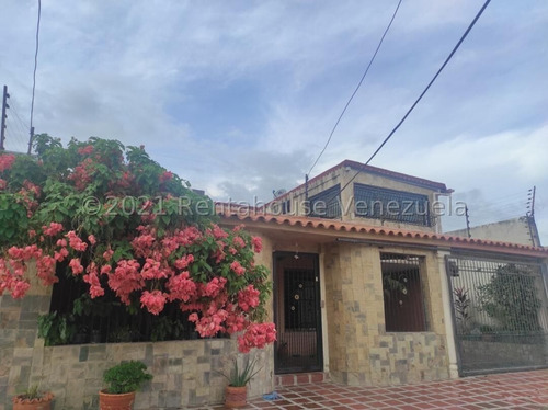 Casa Remodelada En Venta Palo Negro Conj Priv Estef 23-31531