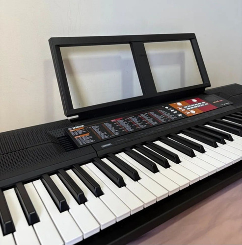 Teclado Yamaha Psr F51 Preto (Usado)