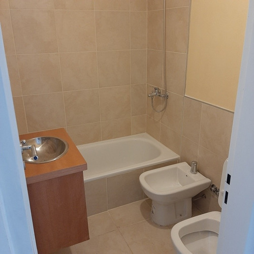 Imagen 6 de 12 de Departamento 3 Amb A Estrenar. Complejo Las Cañitas .