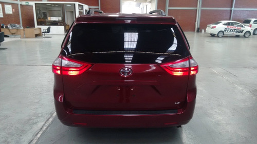 Toyota Sienna 2017