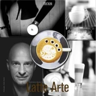 Livro Latte Arte Peter Hernou Importado Multilíngue Inglês Francês Neerlandês Publicado Em 2012 Capa Dura