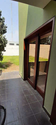 Vendo Casa Urb El Derby Surco. Terr. 528m2, Const. 225m2