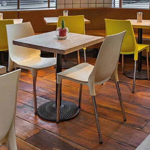 Silla Lola De Diseño Apilable Plastica Patas Cromadas Comedor Cocina Quincho Jardin Sum Super Resistentes Con Garantia