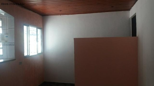 Imagem 6 de 9 de Vende-se Um Terreno Em Ótima Localização No Bairro Dos Finco, Com 3 Casas Construídas Com 4 Cômodos Cada Uma, 2 Garagens, Lavanderia Individual, Show. - Ca00040 - 34662033