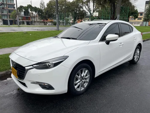 Mazda 3 2.0 Touring