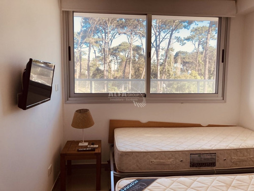 Imagen 19 de 22 de Apartamento En Venta De 2 Dormitorios Con Parrillero Propio, Punta Del Este