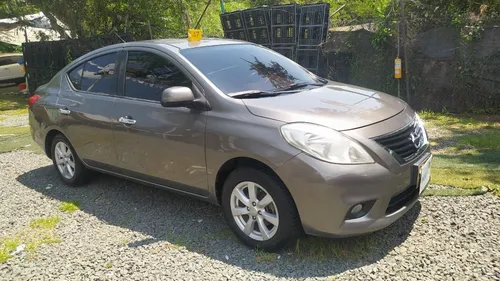 Carros y Camionetas Nissan Versa usado en Cali versa usado cali