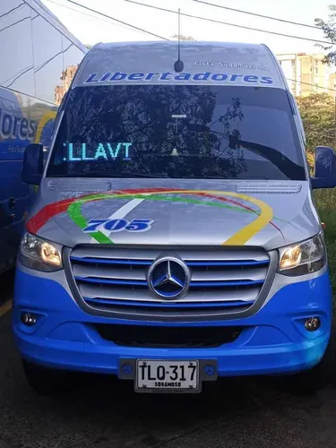 Vendo Buseta Mercedes Benz Sprinter 515 Modelo 2024 Excelent