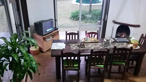 Imagen 2 de 7 de Casa En Alquiler En Parque Leloir