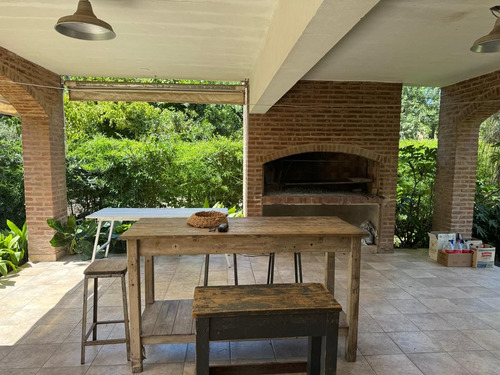 Excelente Chalet 4 Amb. Estilo Inglés En Villa Udaondo