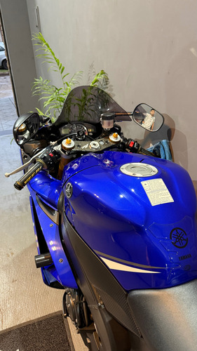 Yamaha-r1