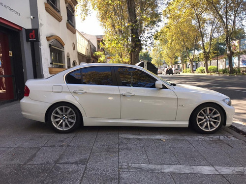 Bmw 330i 3.0 Executive Aut 2011 Dissano Automotores