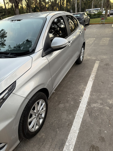 Fiat Cronos 1.3 Drive Cvt