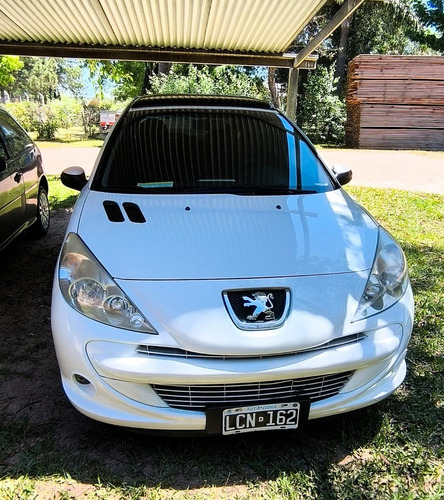 Peugeot 207 1.6 Xt