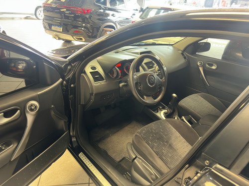 Renault Megane Sedan Dunamique 1.6