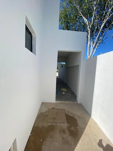 Casa En Venta Merida, Conkal En Privada, Con Paneles Solares, Junio 2025.