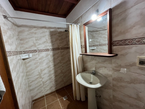 Hermosa Casa En Piriapolis Maldonado Con Piscina Climatizada Privada Para 11 Personas Alquiler